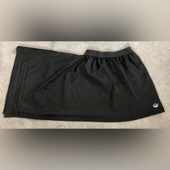 New Adidas Primegreen fashion athleisure black skirt knee asymmetrical S small 4 - Picture 7 of 8